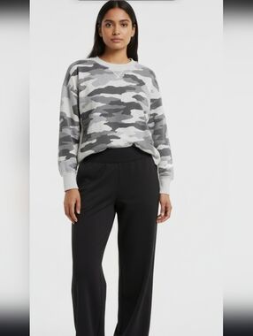 aerie light gray crewneck sweatshirt